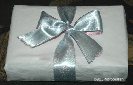 reclaimed-fabric-gift-wrap