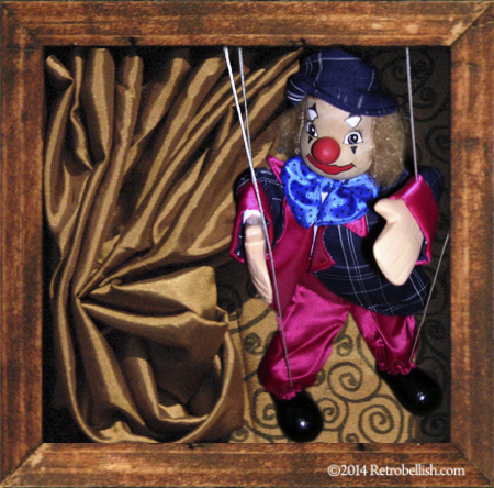 reclaimed-wood--puppet-box
